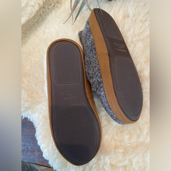 🦋 2/$20 Dearfoams knit bootie style slippers - Picture 7 of 9